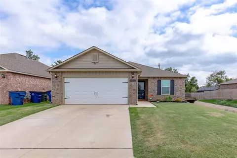 10100 Wimbledon Ct, The Village, OK 73120