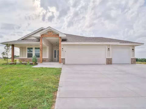 2748 Sherwood Ct, Newcastle, OK 73065