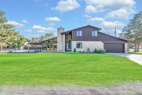 430 W Monroe St, Mangum, OK 73554