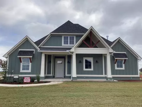 11581 Huckleberry Trl, Guthrie, OK 73044