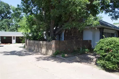 105 Kendall Dr, Pauls Valley, OK 73075