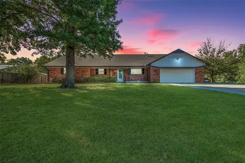 500 E Locust St, Tecumseh, OK 74873