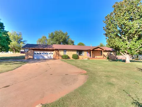 1110 N 4th Ave, Purcell, OK 73080