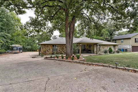 802 E 13th St, Edmond, OK 73034 photo 3
