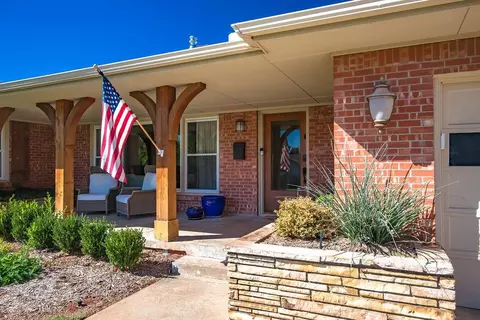 6426 N Lenox Ave, Nichols Hills, OK 73116