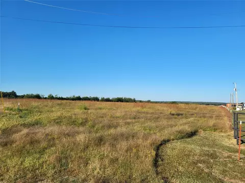 1060 Road Rd, Meeker, OK 74855