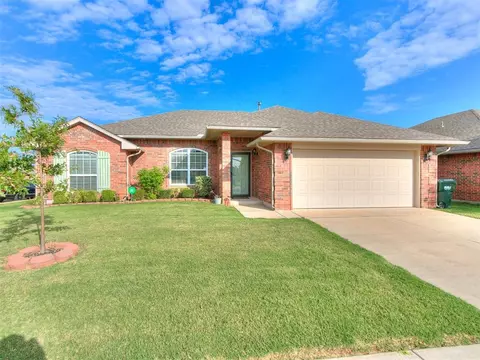 21282 Robin Ridge Ln, Edmond, OK 73012