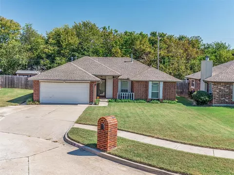 1912 Gerrie St, Midwest City, OK 73130