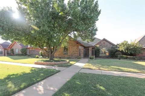 828 NW 142nd St, Edmond, OK 73013
