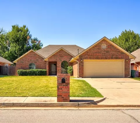 2005 Timberview Dr, Edmond, OK 73013