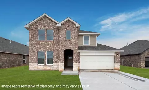 2624 Tracys Mnr, Yukon, OK 73099