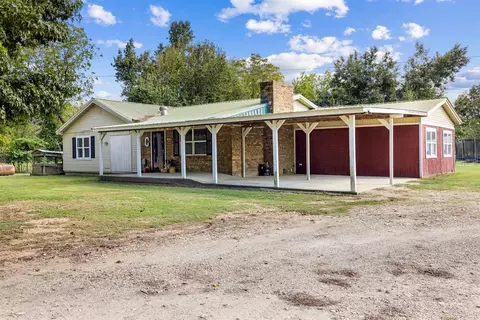 2622 Snow Rd, Broken Bow, OK 74728