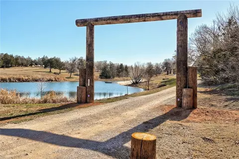 357 Bobby Ln, Guthrie, OK 73044 photo 7