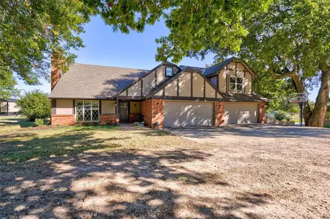 15 Willowbrook Rd, Shawnee, OK 74804