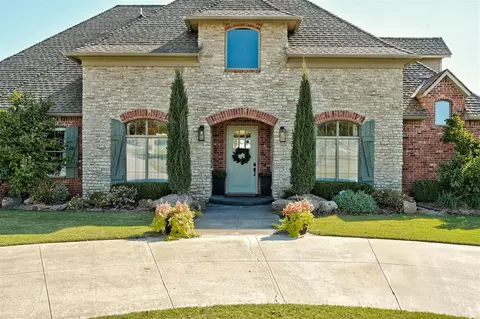 6016 Smoky Hill Trl, Edmond, OK 73034