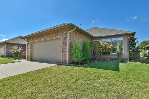16105 Vintage Ct, Edmond, OK 73013