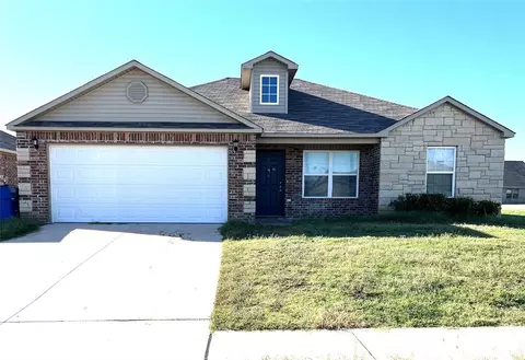 244 NE 20th Pl, Newcastle, OK 73065