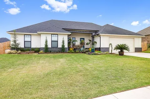 466 Megan Ln, Blanchard, OK 73010