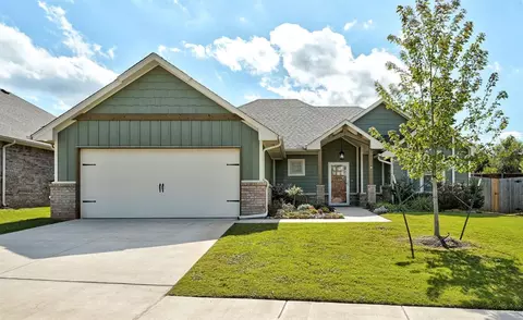 7916 Sweetgum St, Edmond, OK 73034