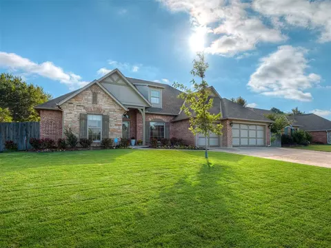 18012 Vermejo Dr, Edmond, OK 73012