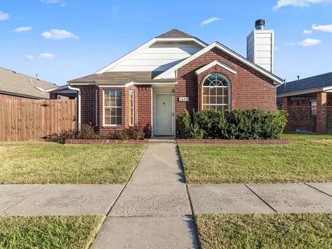 2610 Briarcliff Dr, Moore, OK 73170