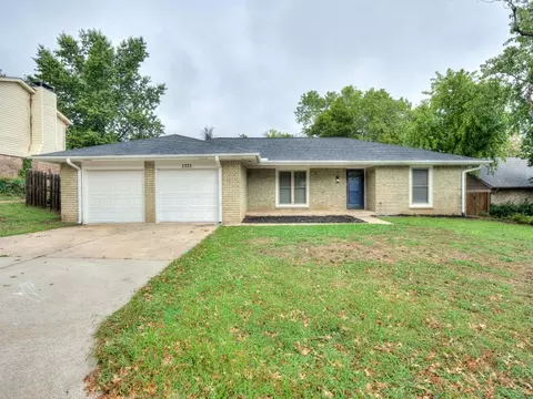 2333 Lindenwood Ln, Norman, OK 73071