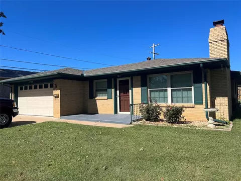 4744 Baylor Dr, Bartlesville, OK 74006