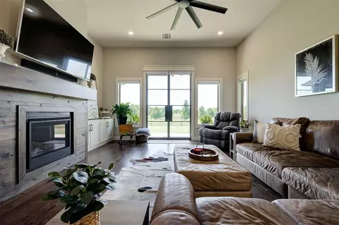 705 Clementine Rd, Yukon, OK 73099