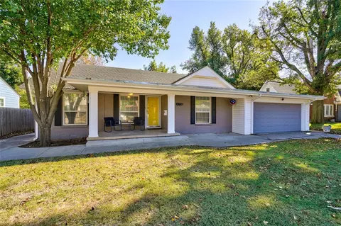 4708 N Peniel Ave, Bethany, OK 73008