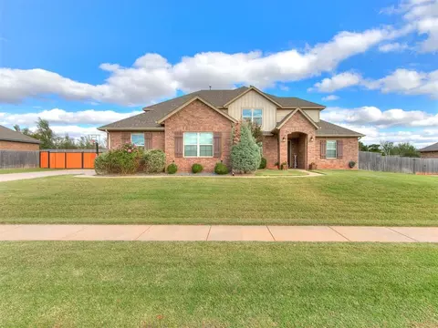 2816 Del Corso Ave, Yukon, OK 73099
