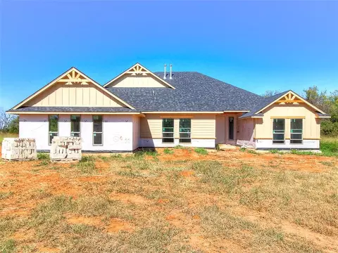 9130 Oak Tree Cir, Edmond, OK 73034