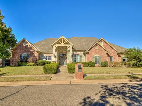 509 Hollowdale, Edmond, OK 73003