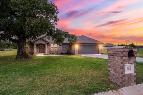 10700 Marion Dr, Edmond, OK 73034
