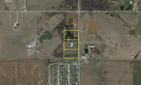 5218 S Sooner Rd, Chickasha, OK 73018