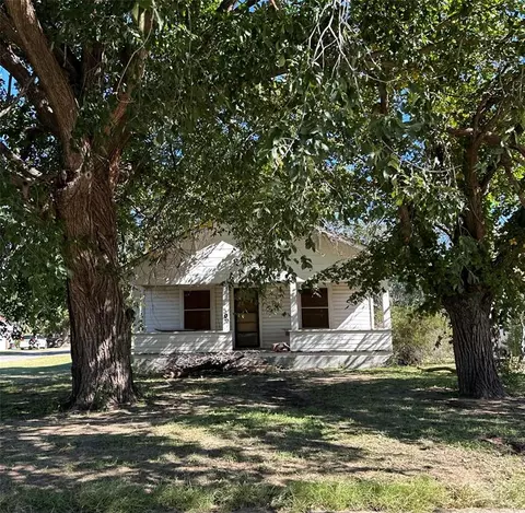 502 10th St, Woodward, OK 73801