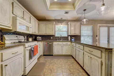 102 Brenda Ln, Mcloud, OK 74851 photo 4