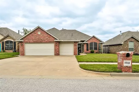 7712 Harold Dr, Yukon, OK 73099