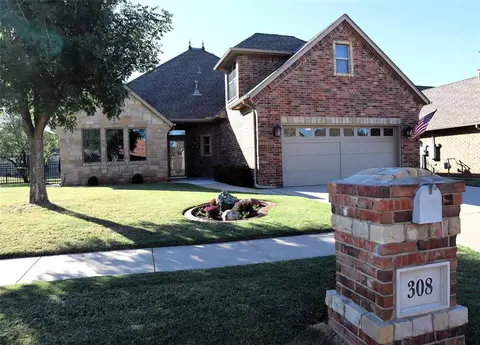 308 Market Ave, Yukon, OK 73099