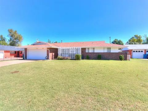 3104 N Viewpoint Dr, Midwest City, OK 73110
