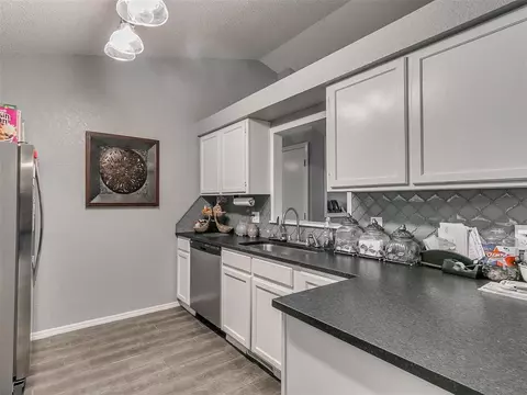 328 Baker St, Norman, OK 73072 photo 8