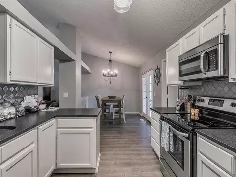 328 Baker St, Norman, OK 73072 photo 6