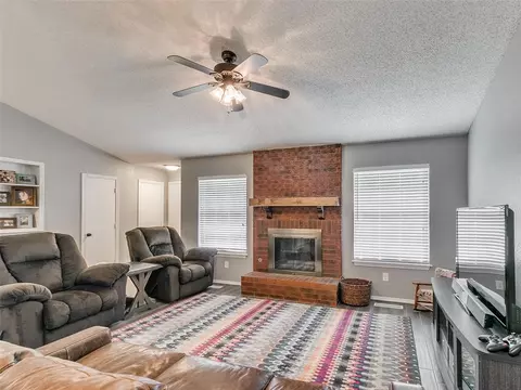 328 Baker St, Norman, OK 73072 photo 3