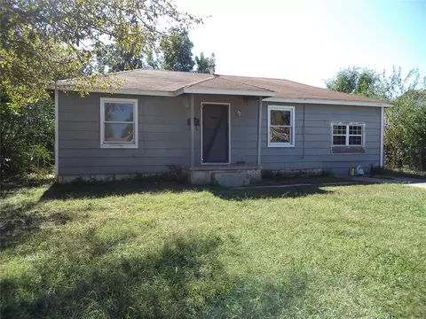 3920 SE 12th St, Del City, OK 73115