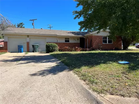 3300 Pleasant Dr, Midwest City, OK 73110