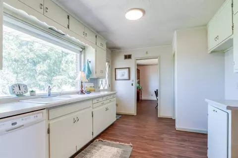 713 S Walnut Ave, Apache, OK 73006 photo 13