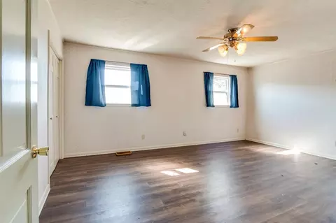 713 S Walnut Ave, Apache, OK 73006 photo 17