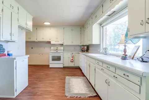 713 S Walnut Ave, Apache, OK 73006 photo 11