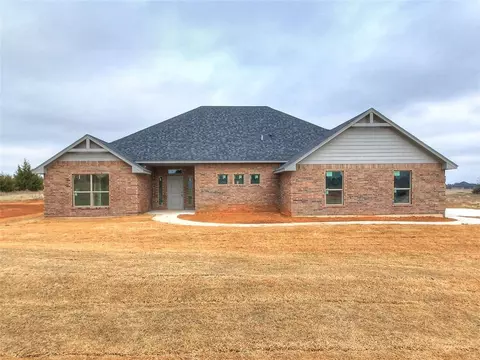 6864 Whirlaway Run, Guthrie, OK 73044