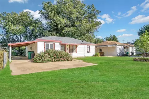1816 N Oregon Ave, Mangum, OK 73554