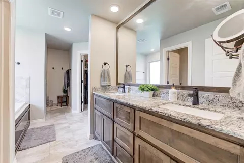 3412 Huron Cir, Moore, OK 73160 photo 30